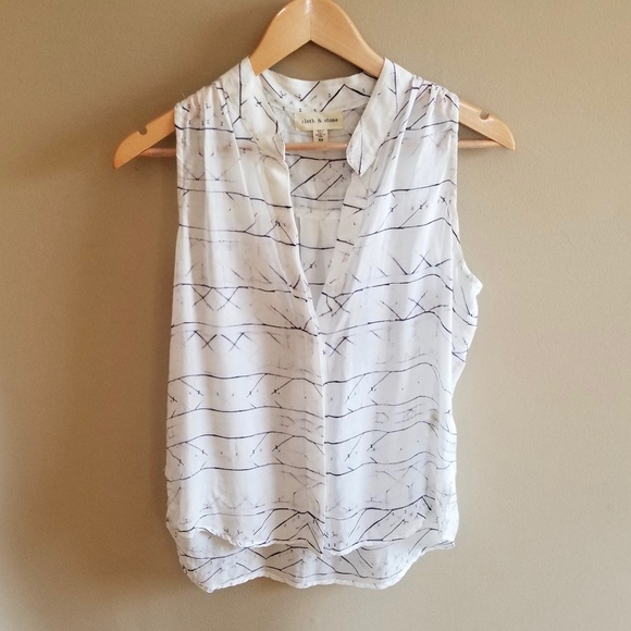 cloth & stone Tops - Cloth & Stone Dreamy top